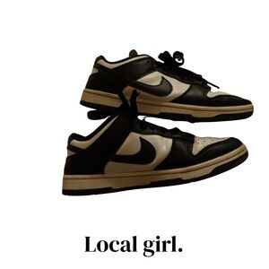 Black and White womens Niki panda Sneakers/kicks